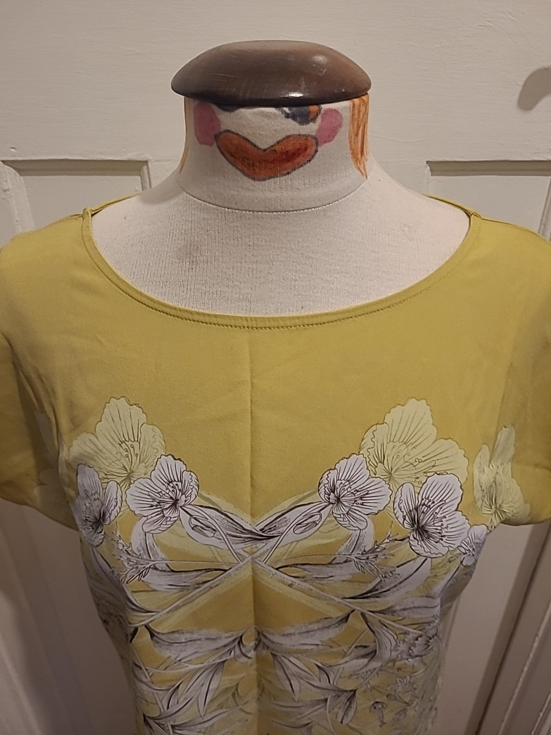 Ladies Next Size 10 Yellow White Floral Short Sleeved Tshirt