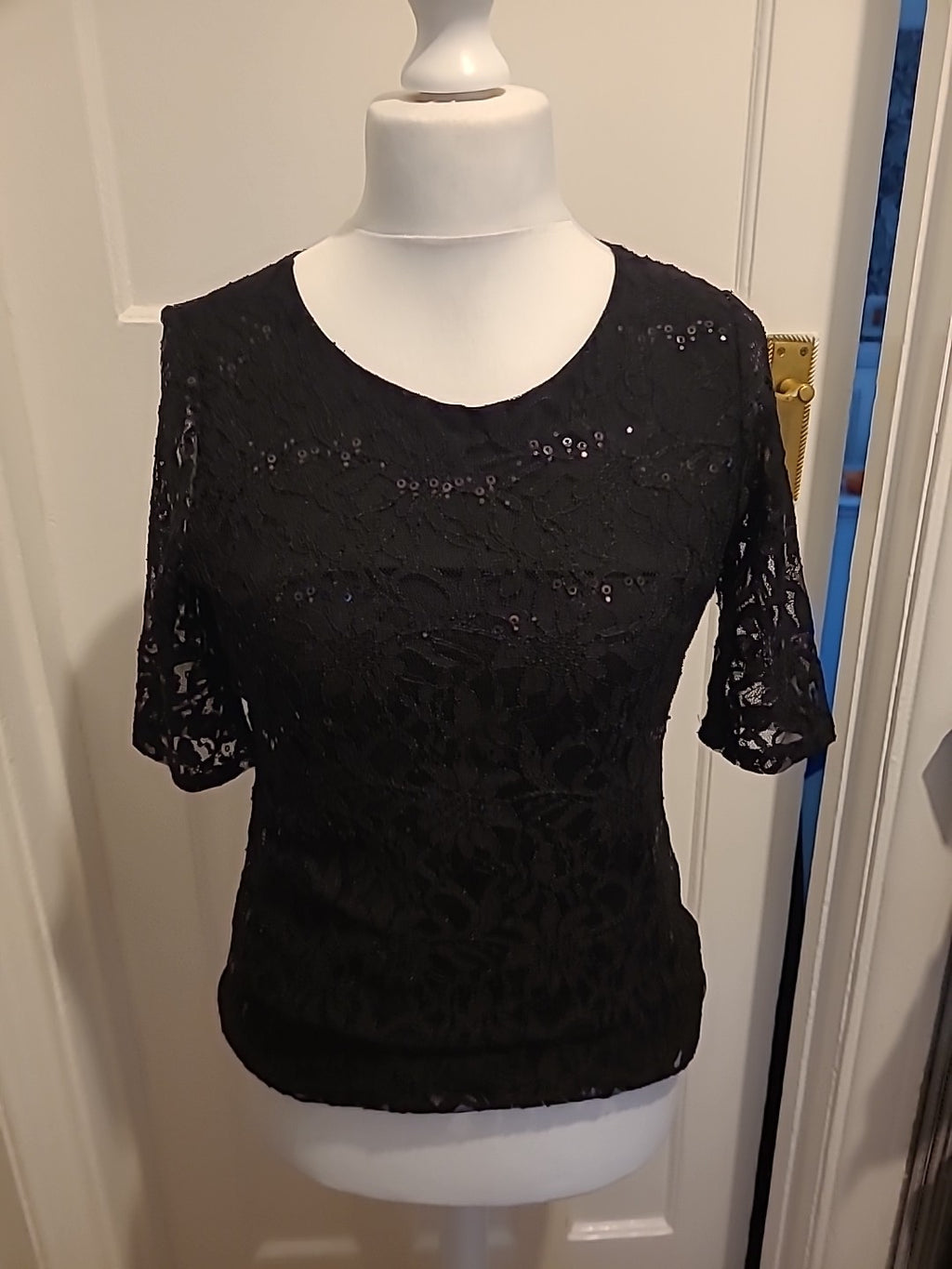 Ladies Papaya Classics Size 10 Black Sequin Lined Short Sleeved Blouse