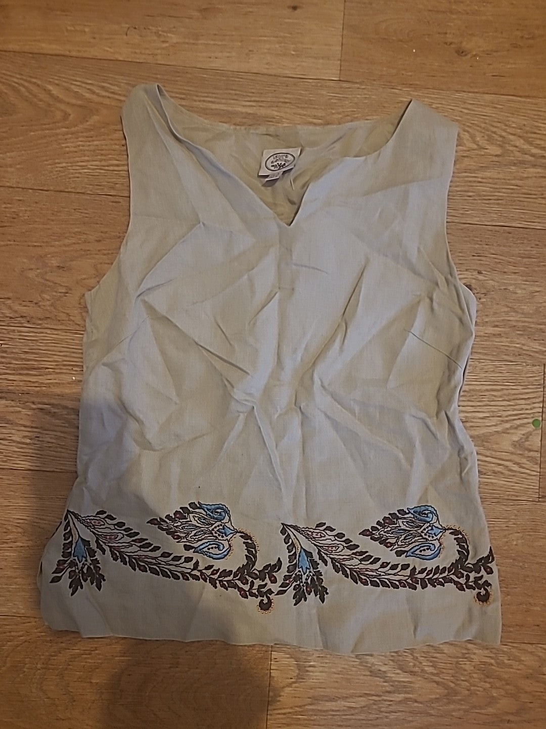 Ladies Laura Ashley Size 8 Beige Sleeveless Blouse