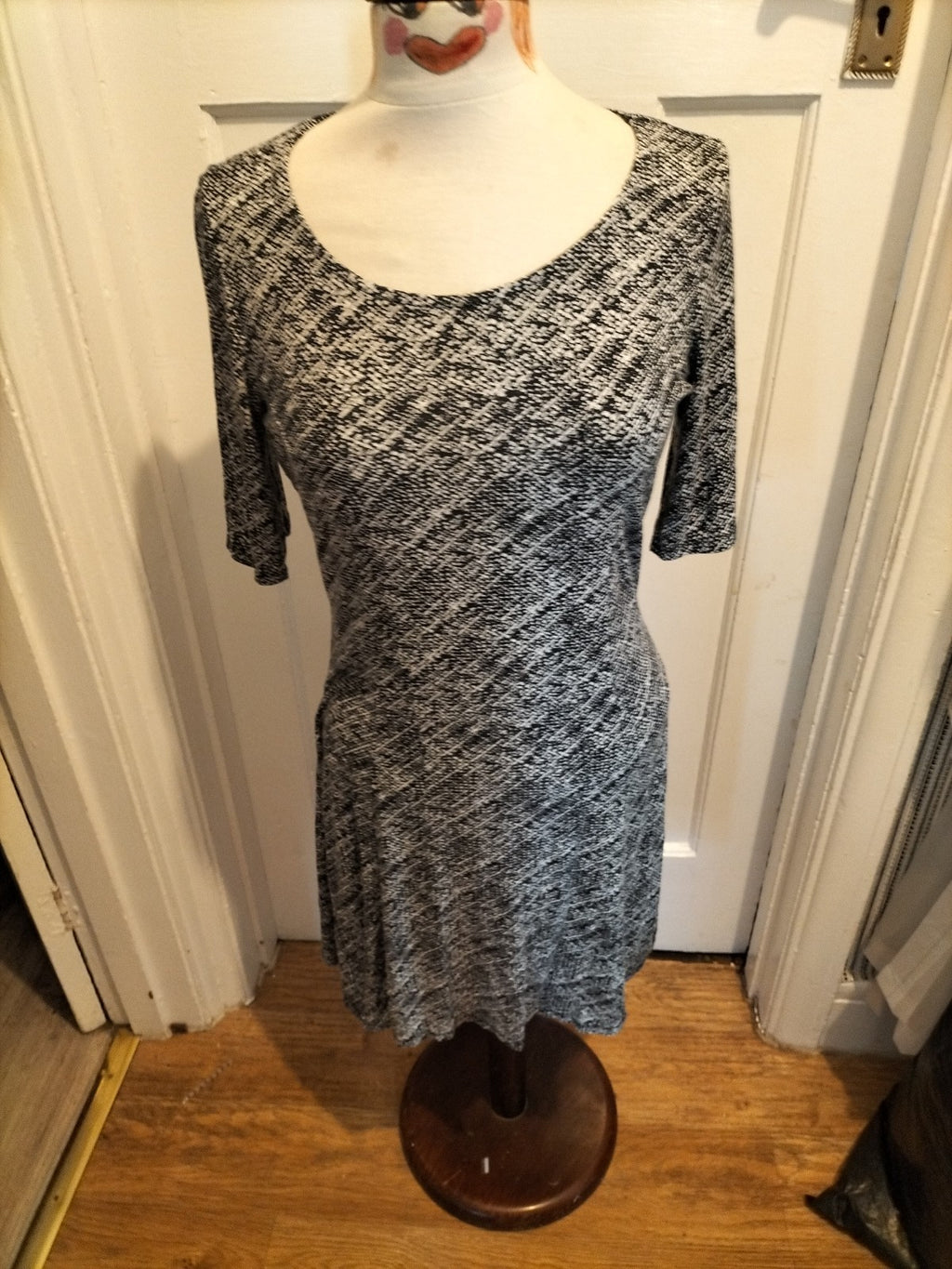 Ladies George Size 14 Black And White Patterned Short Sleeved Flare Dress