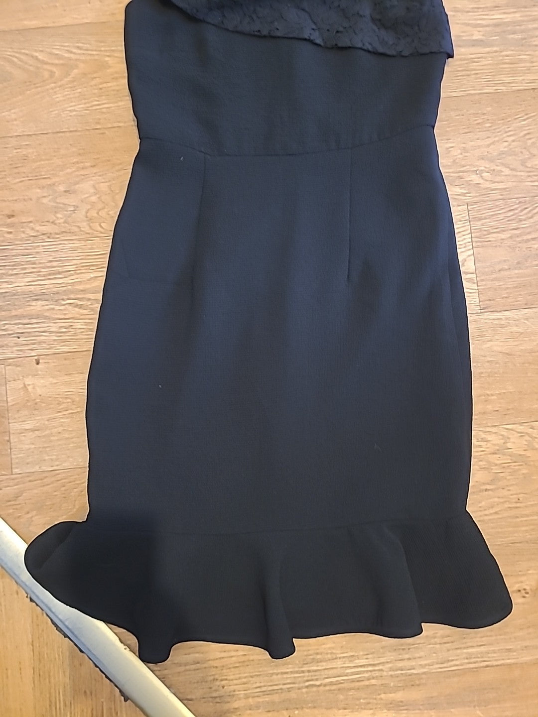 Ladies Nanette Size 6 Black Sleeveless Dress