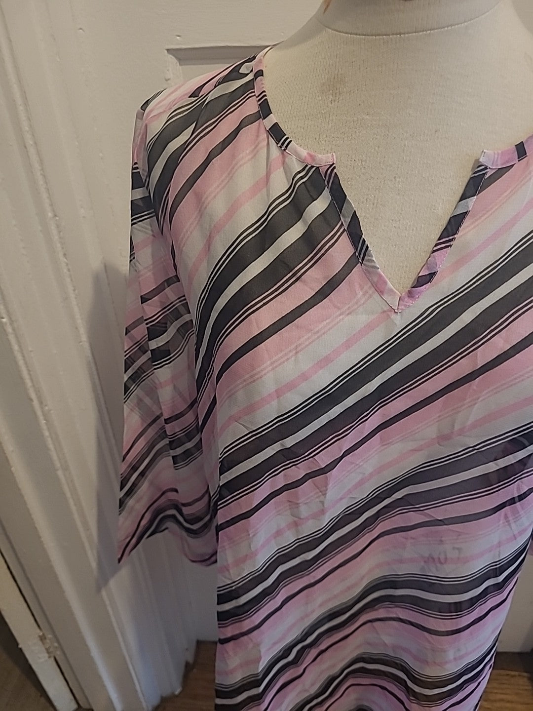 Ladies Primark Beachwear Size 14 Pink Black Long Sleeved Beachwear
