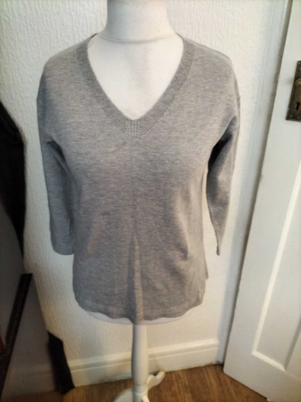 Ladies Crew Clothing Size 10 Grey Long Sleeved Top