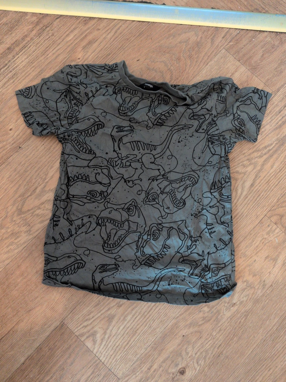 George 7-8 Years Dark Green Dinosaur T-shirt
