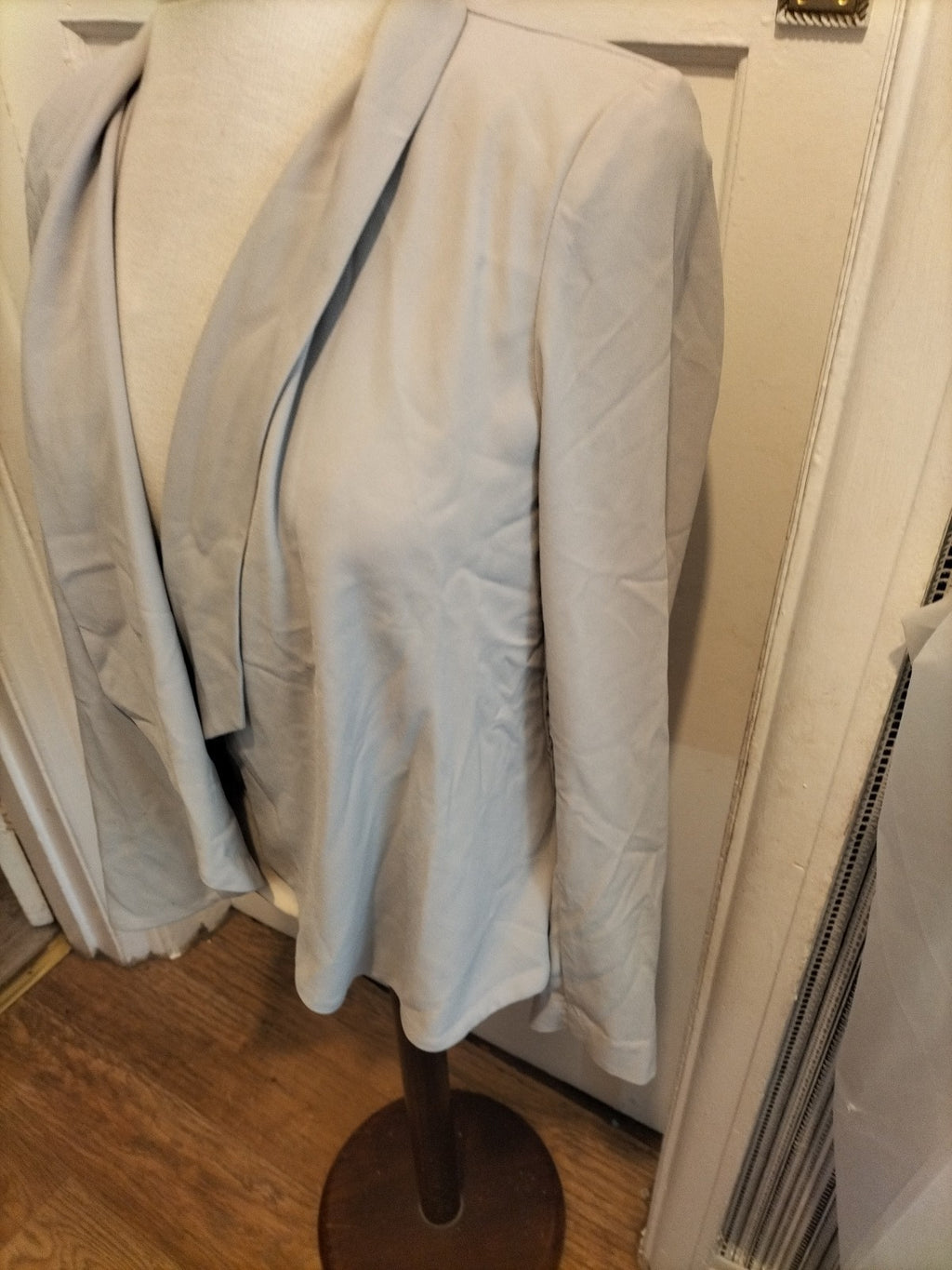 Ladies H&M Size 8 Grey Padded Lightweight Blazer