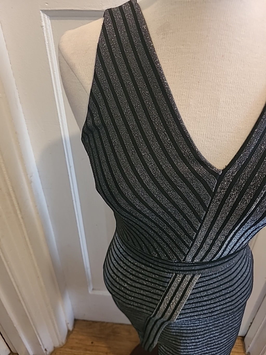 Ladies Miss Selfridge Size 10 Silver Split Hem Sleeveless Dress