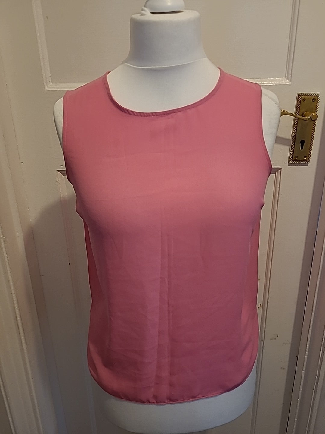 Ladies New Look Size 10 Pink Sleeveless Round Neck Tshirt