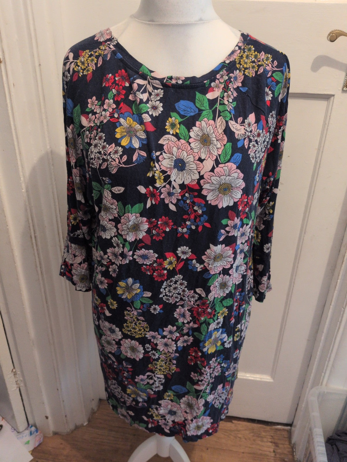TU 24 Navy Flower Long Sleeve Blouse