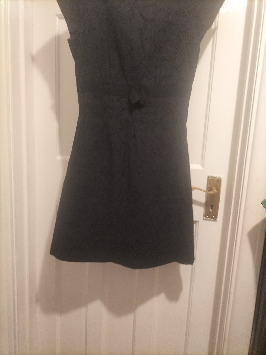 Ladies Warehouse Size 8 Black Sleeveless Detailed Midi Dress