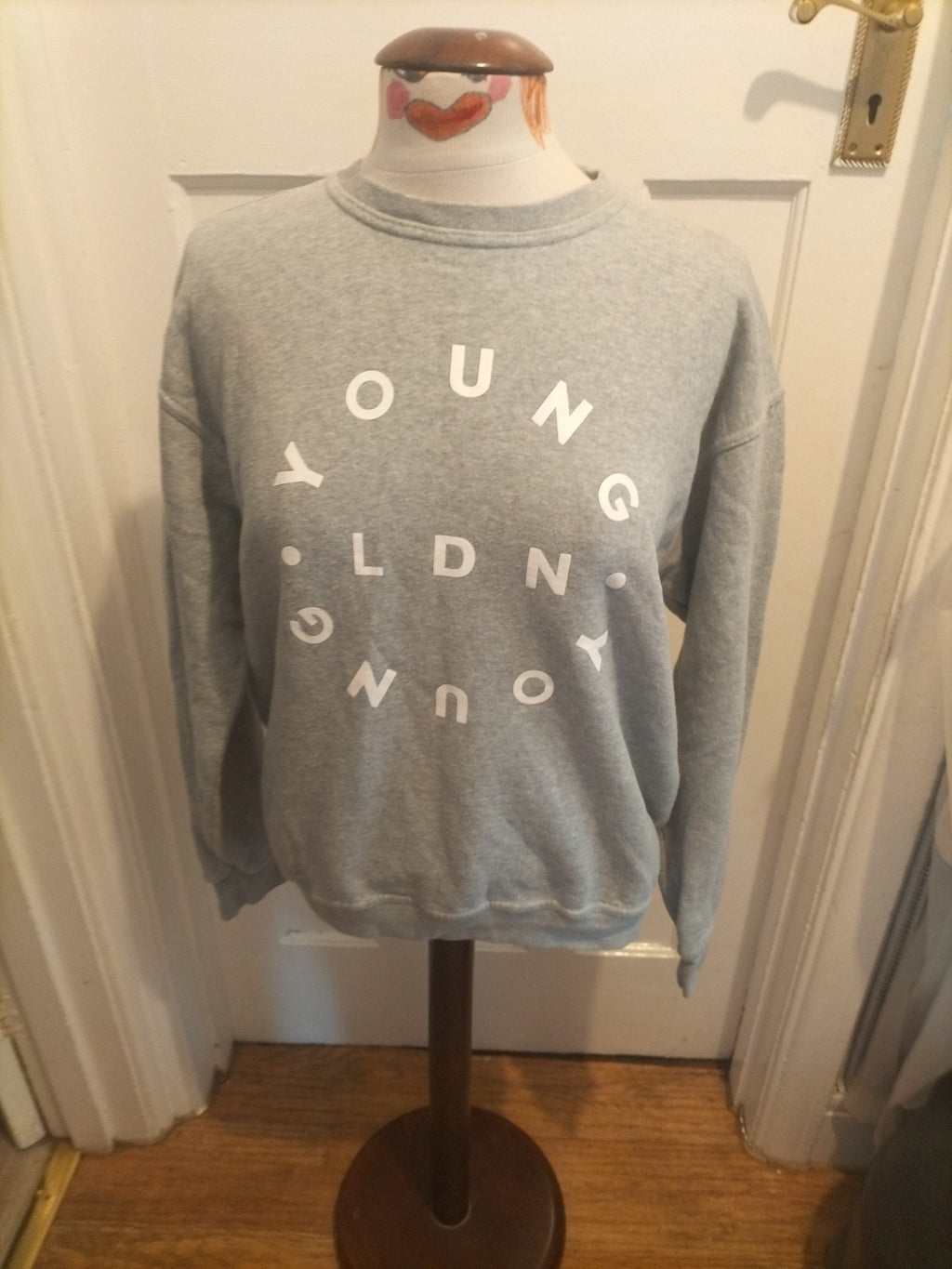 Mens Young Ones Size Small Grey Sweatshirt