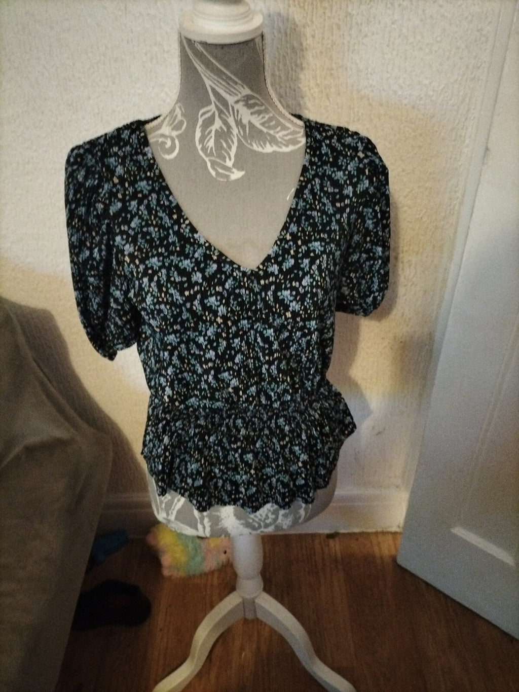 Ladies Brave Soul Size Small Multi Crinkle Blouse
