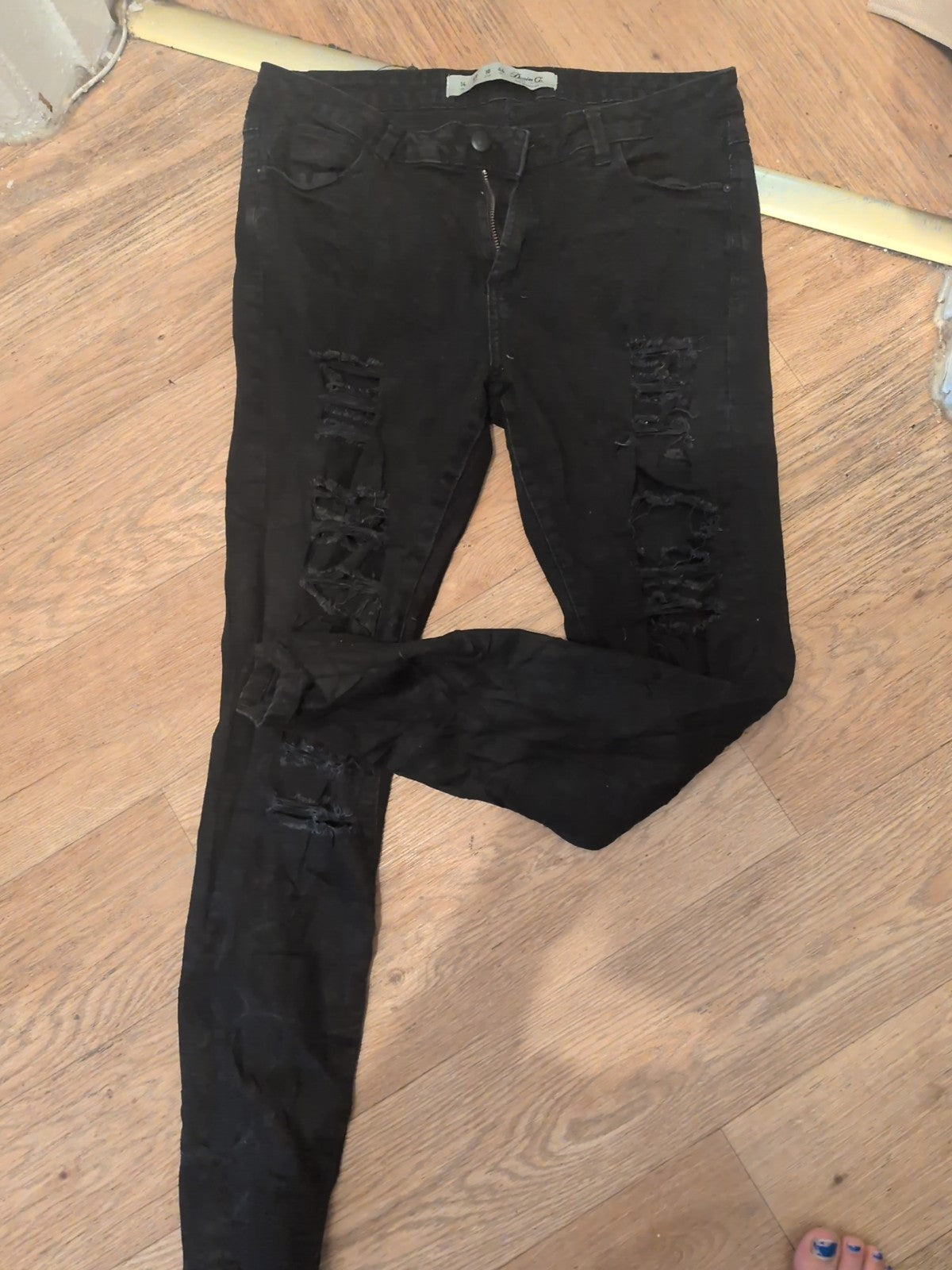 Denim +Co 14 Black Skinny Ripped Jeans