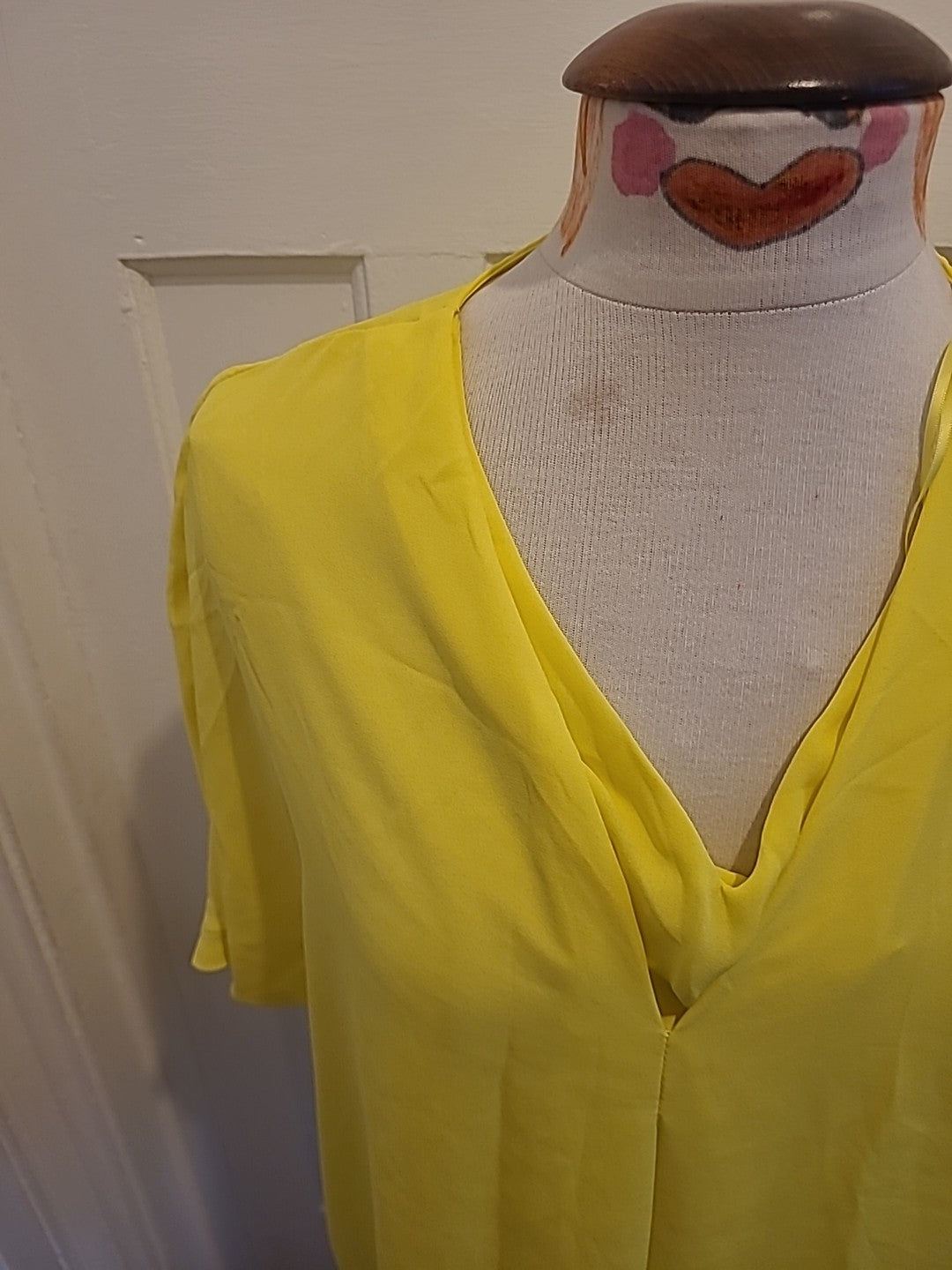 Ladies Tu Size 16 Bright Yellow V Neck Blouse
