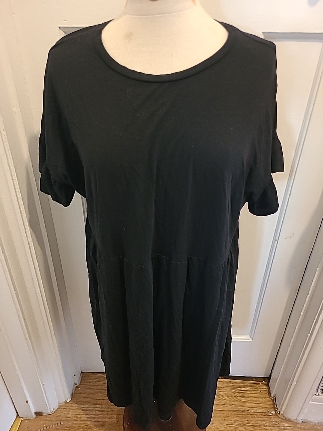 Ladies New Look Size 14 Black Short Sleeved A-line Dress