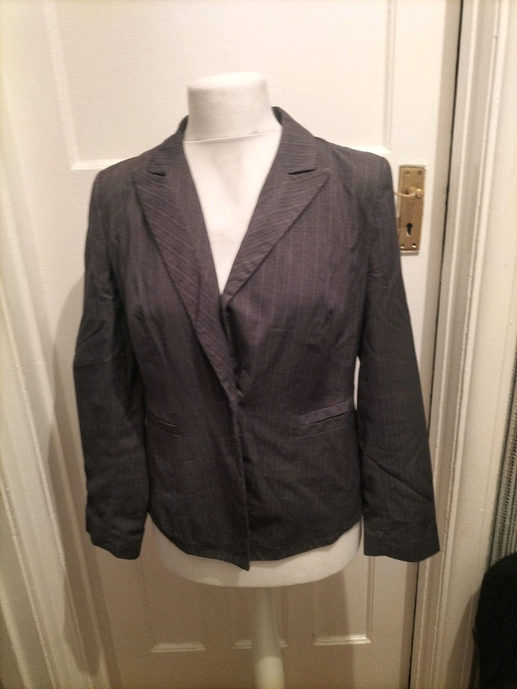 Ladies Marks And Spencer Size 14 Grey And White Striped Lined Padded Blazer