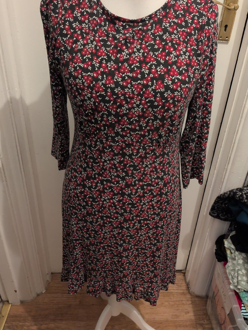 Peacocks 12 Purple White Black Floral 3/4 Sleeve Dress