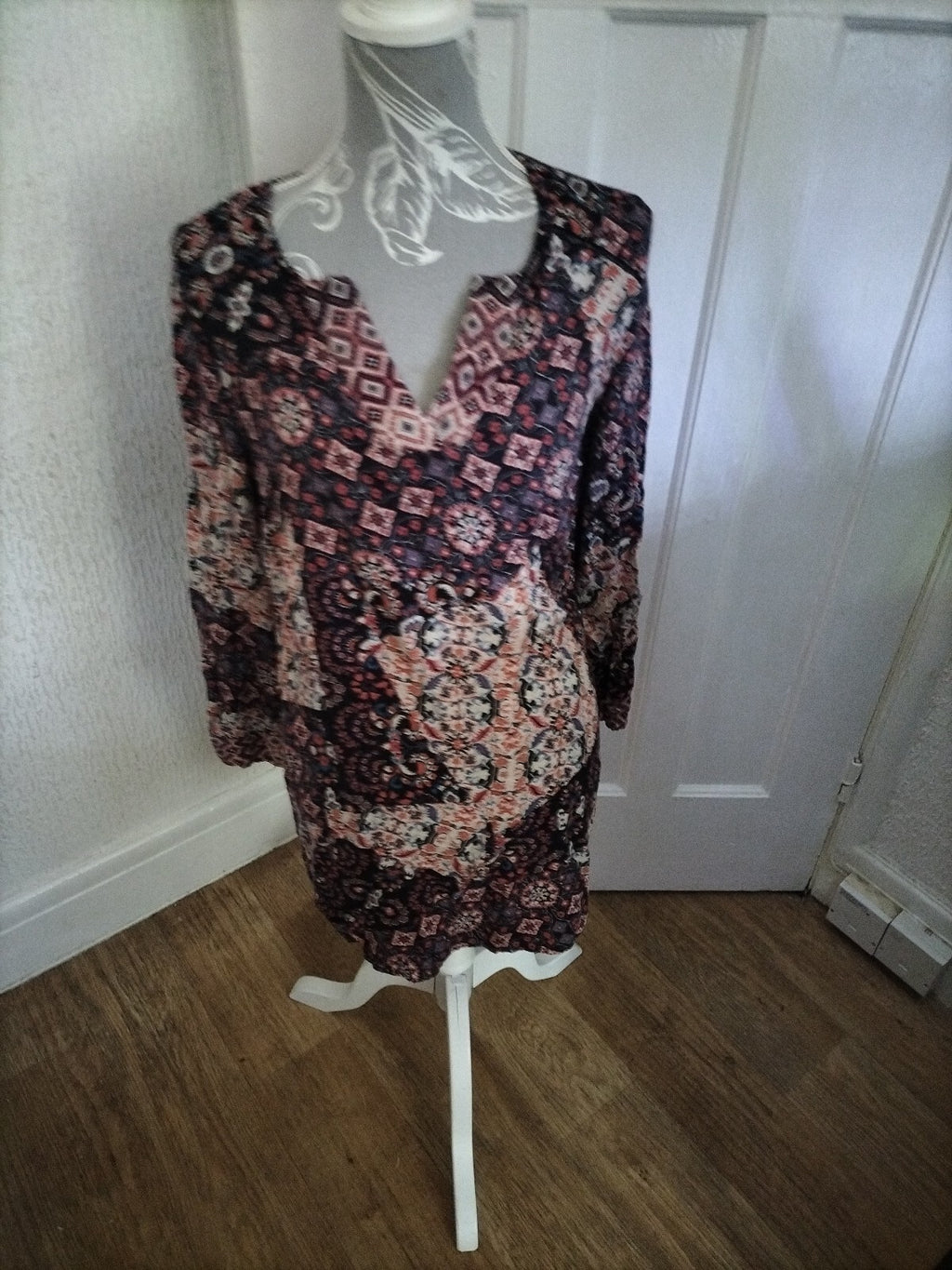 Ladies Tu Size 10 Multi Aztec Long Sleeved Blouse