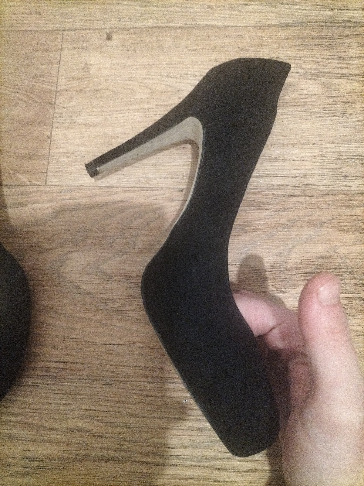 Ladies Carvella Kurt Geiger Size Euro 39 Black Heels