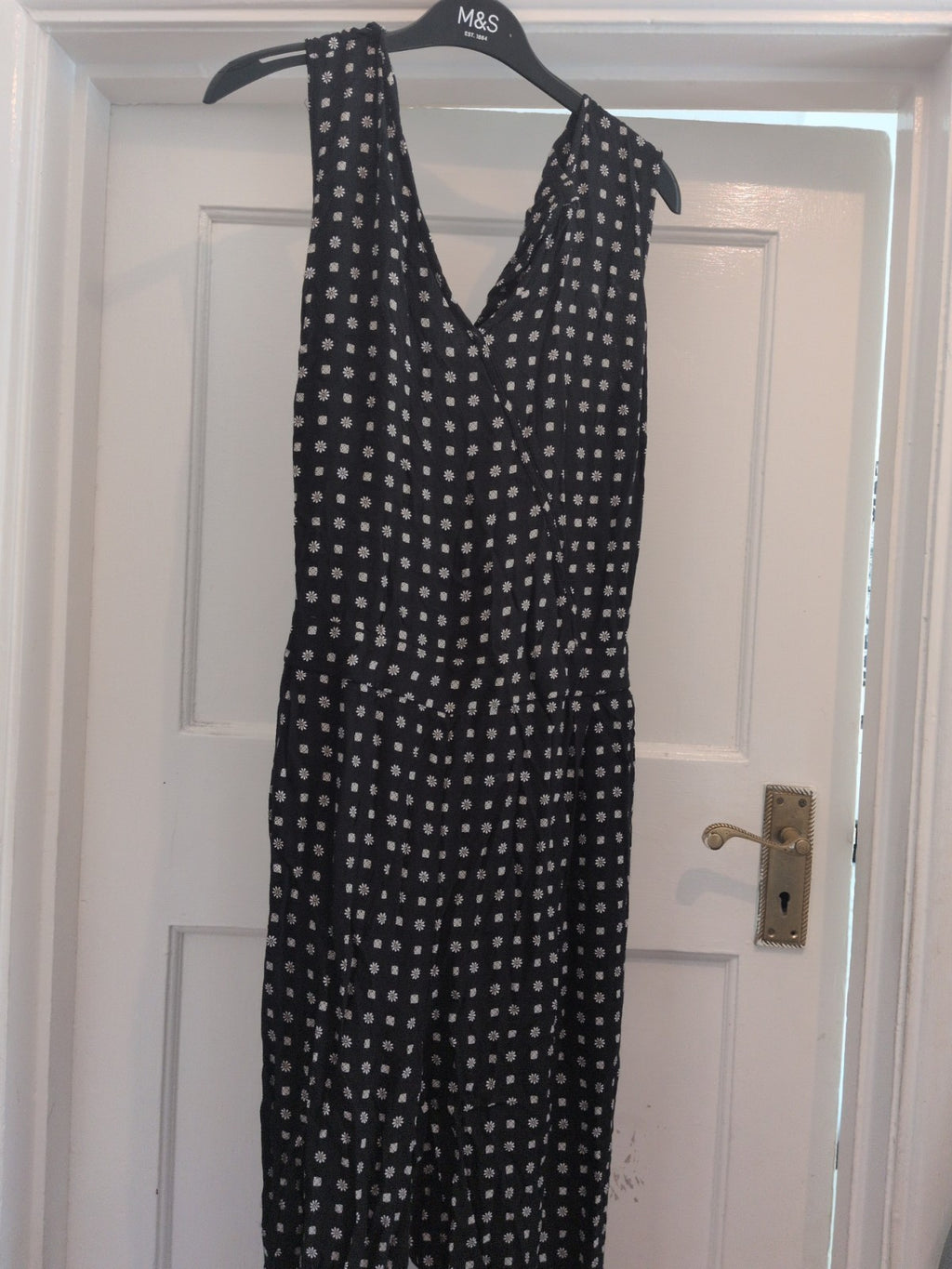 Tu 18 Black And White Patterned Sleeveless Jumpsuit