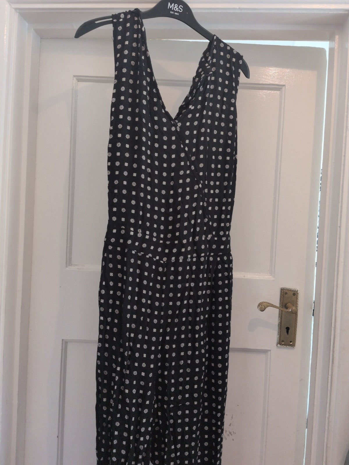 Tu 18 Black And White Patterned Sleeveless Jumpsuit