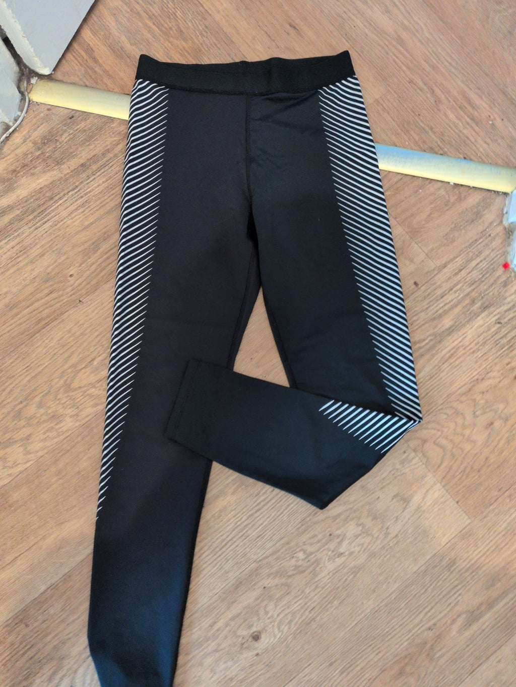 Workout 10-12 Small Black And White Stripy Leggings