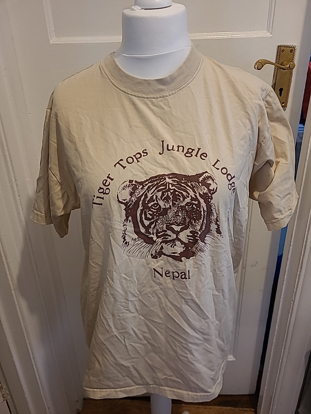 Ladies Size Large Beige Heavy Cotton Nepal Print Tshirt