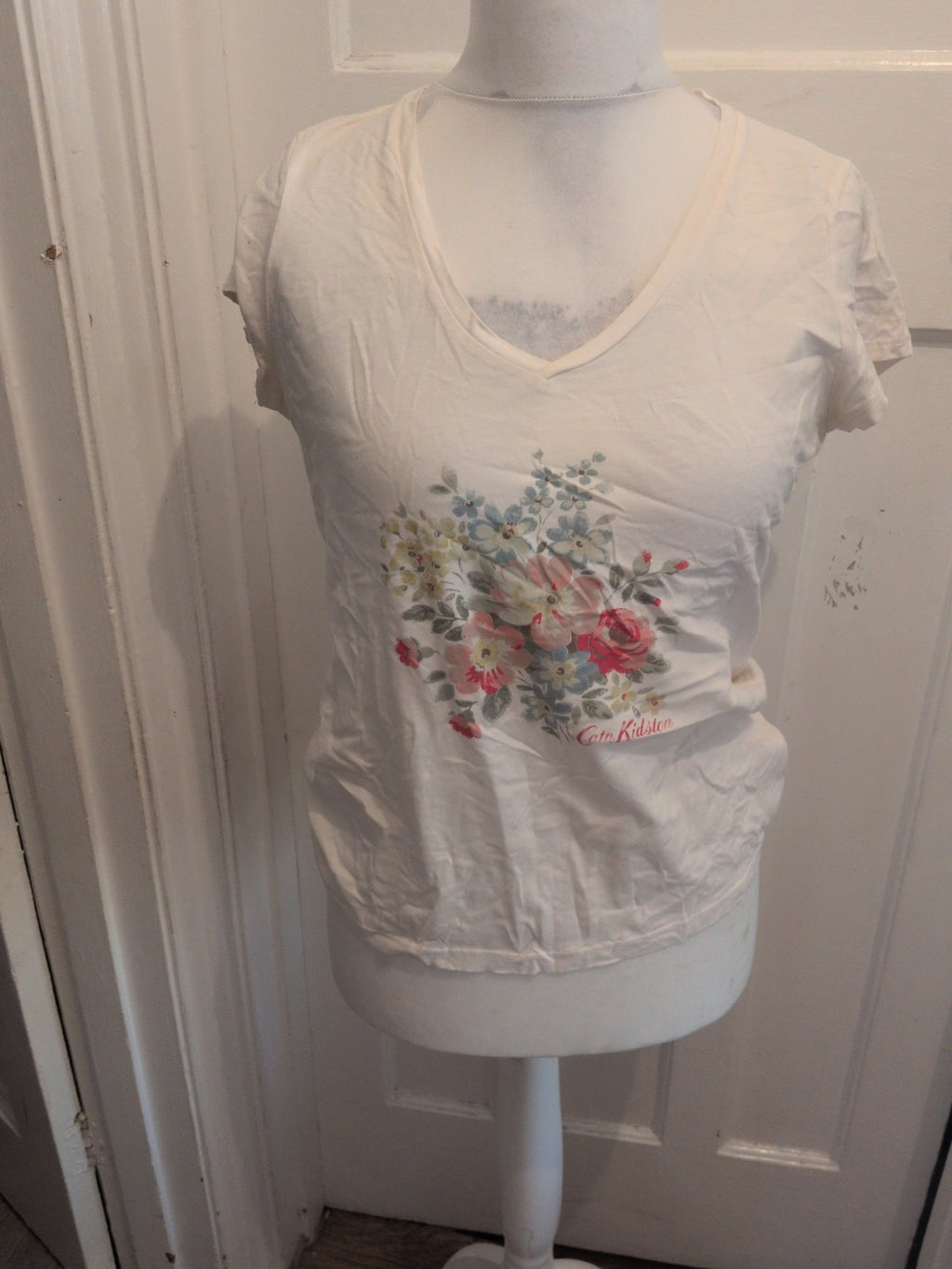 Cath Kidston Large Ivory Short Sleeve V Neck Blouse