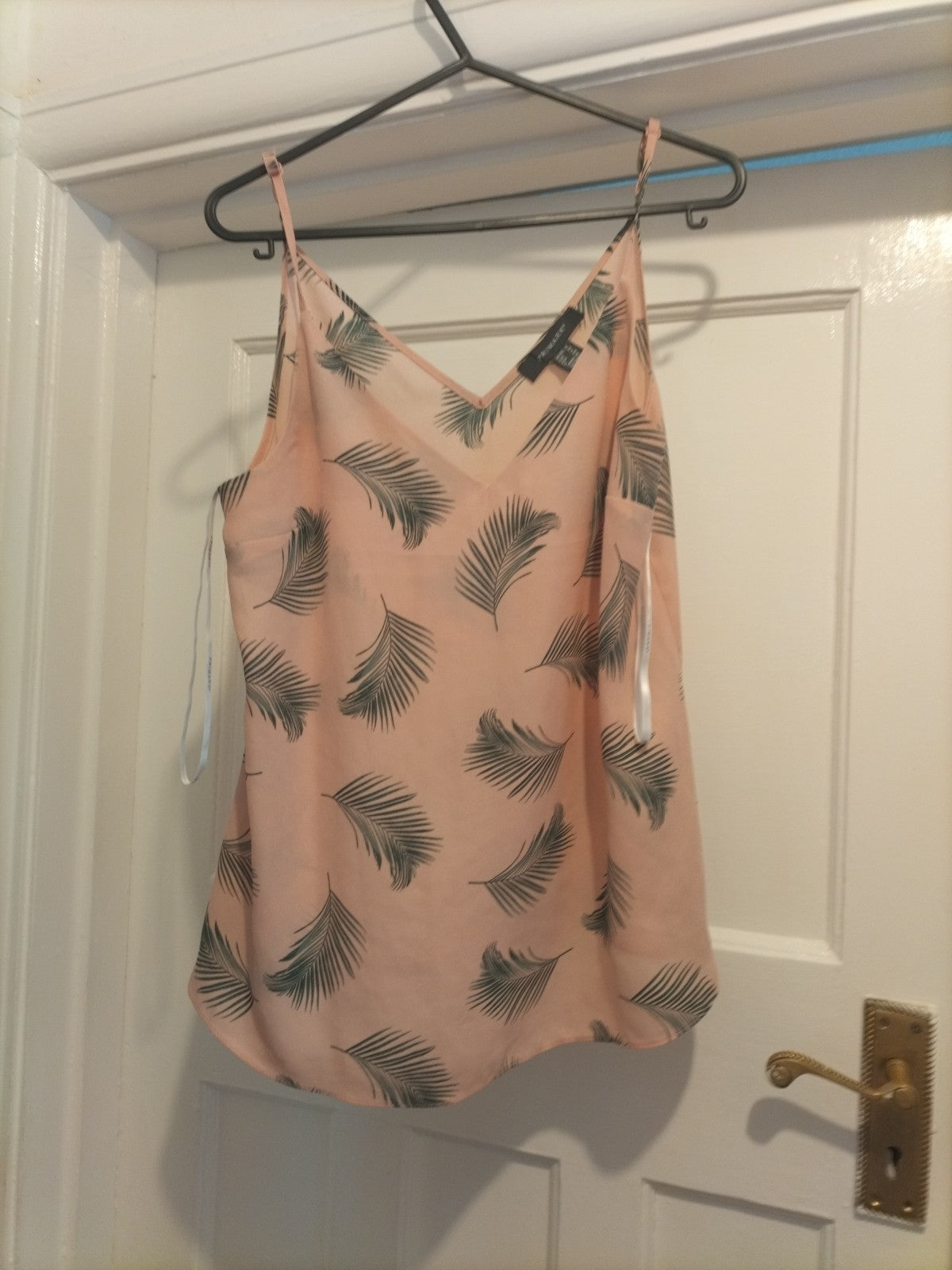 Ladies Primark Size 8 Pale Pink And Green Leaf Design Sleeveless Cami Top