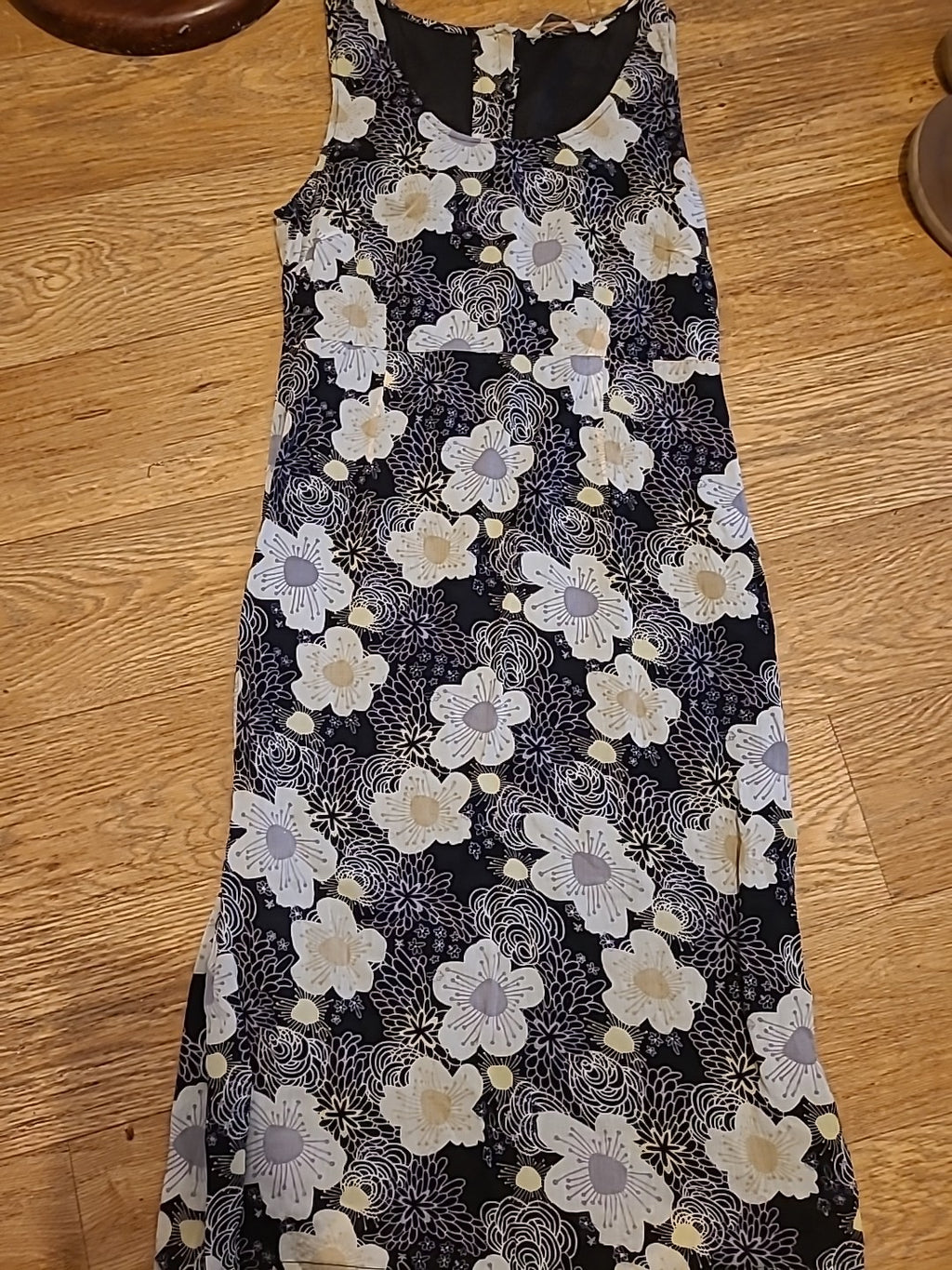 Ladies Adini Size XS Navy Floral Sleeveless Dress