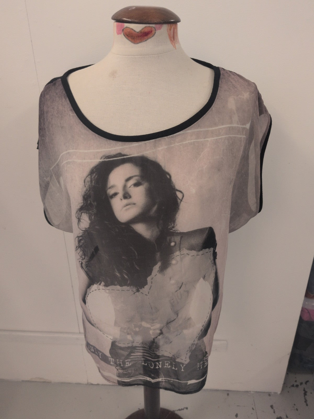 Primark 16 Sleeveless Only The Lonely Print T-shirt