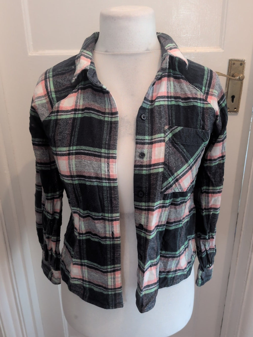 Ladies Tu Size 8 Green Pink Check Buttoned Blouse/ Pyjama Top