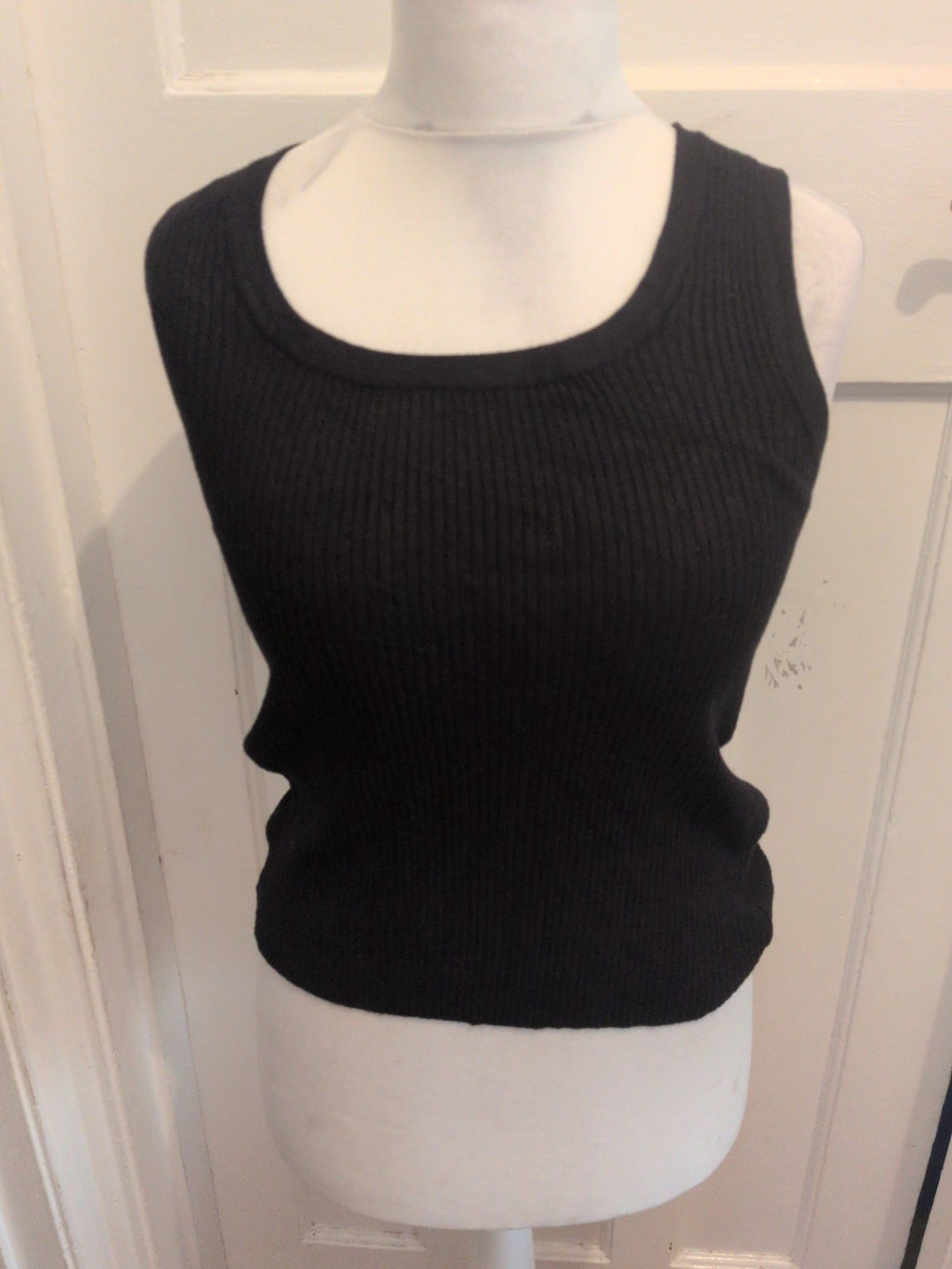 New Look 10 Black Rib Sleeveless Scoop Tank Vest Top