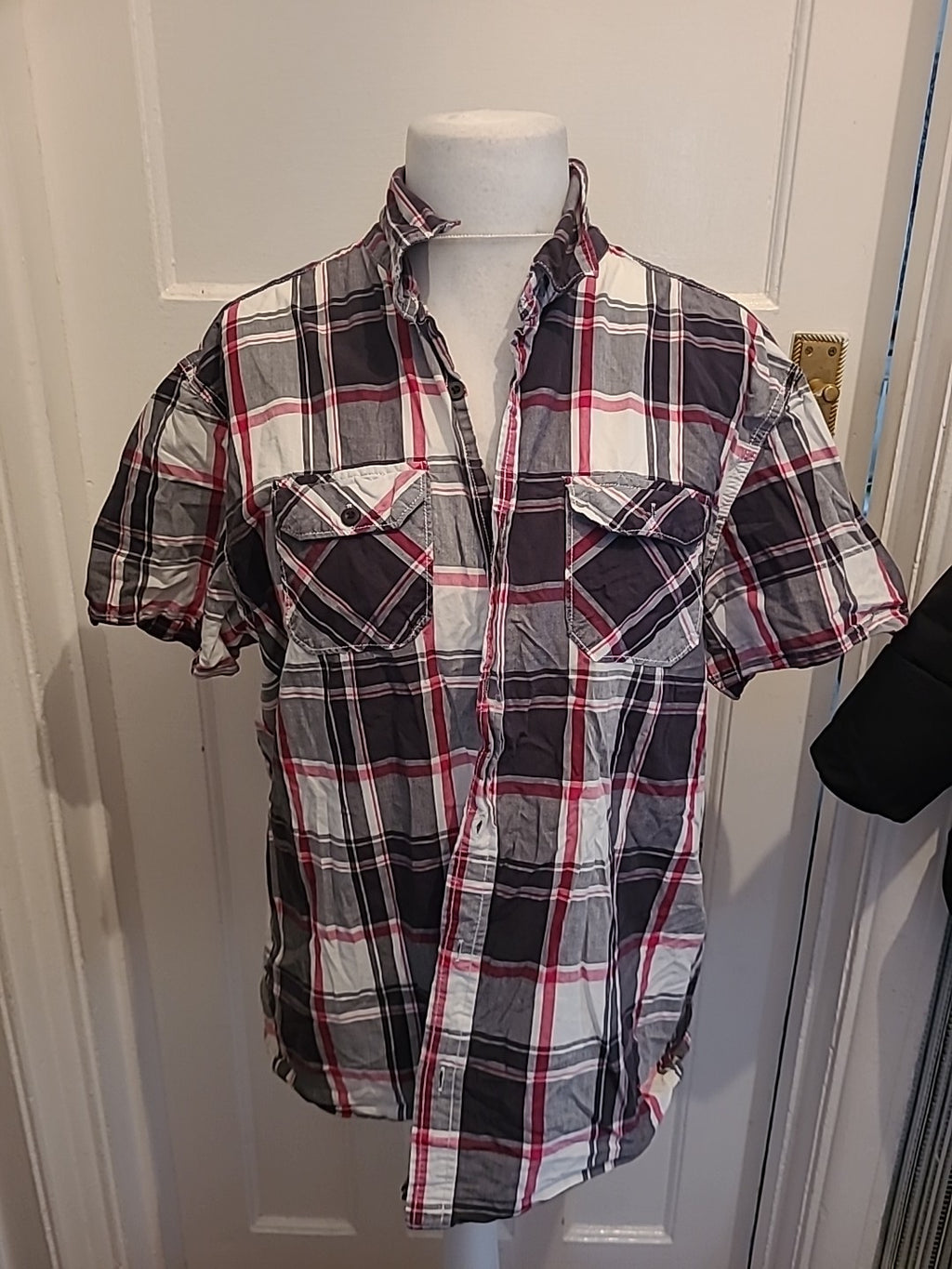 Mens Urban Spirit Size XL Grey And Cerise Check Short Sleeved Shirt