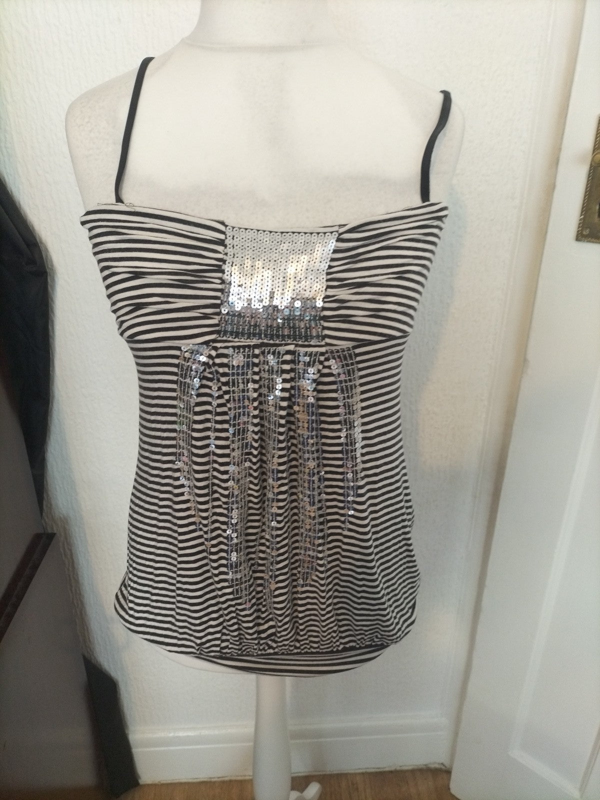 Ladies Amisu Size Large Striped Sequin Sleeveless Blouse