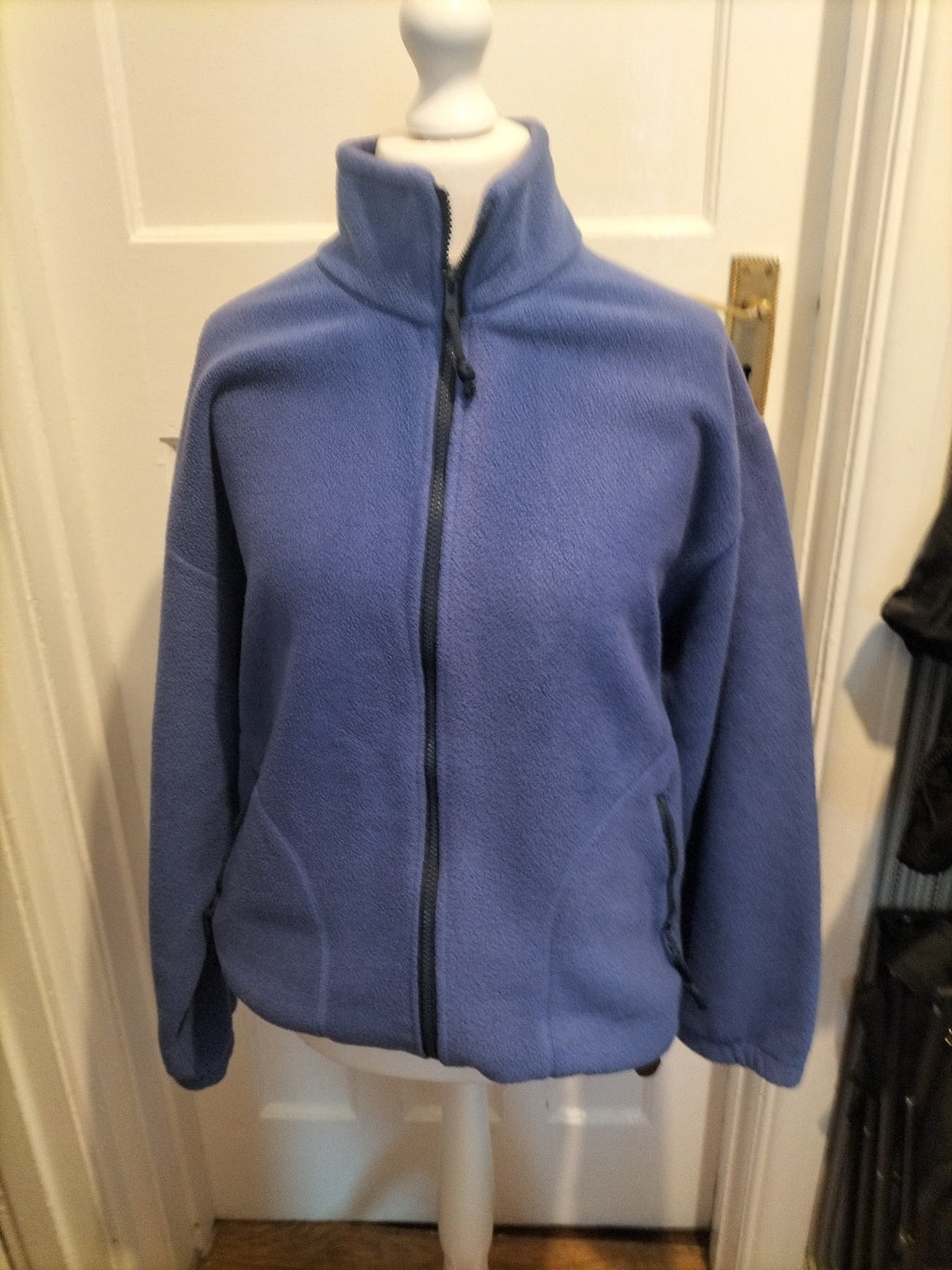 Ladies Size XL Bluey Purple Zipped Jumper