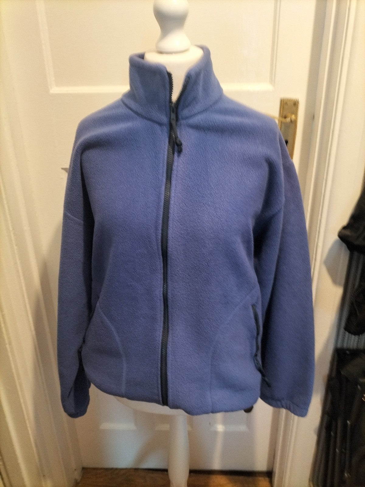 Ladies Size XL Bluey Purple Zipped Jumper
