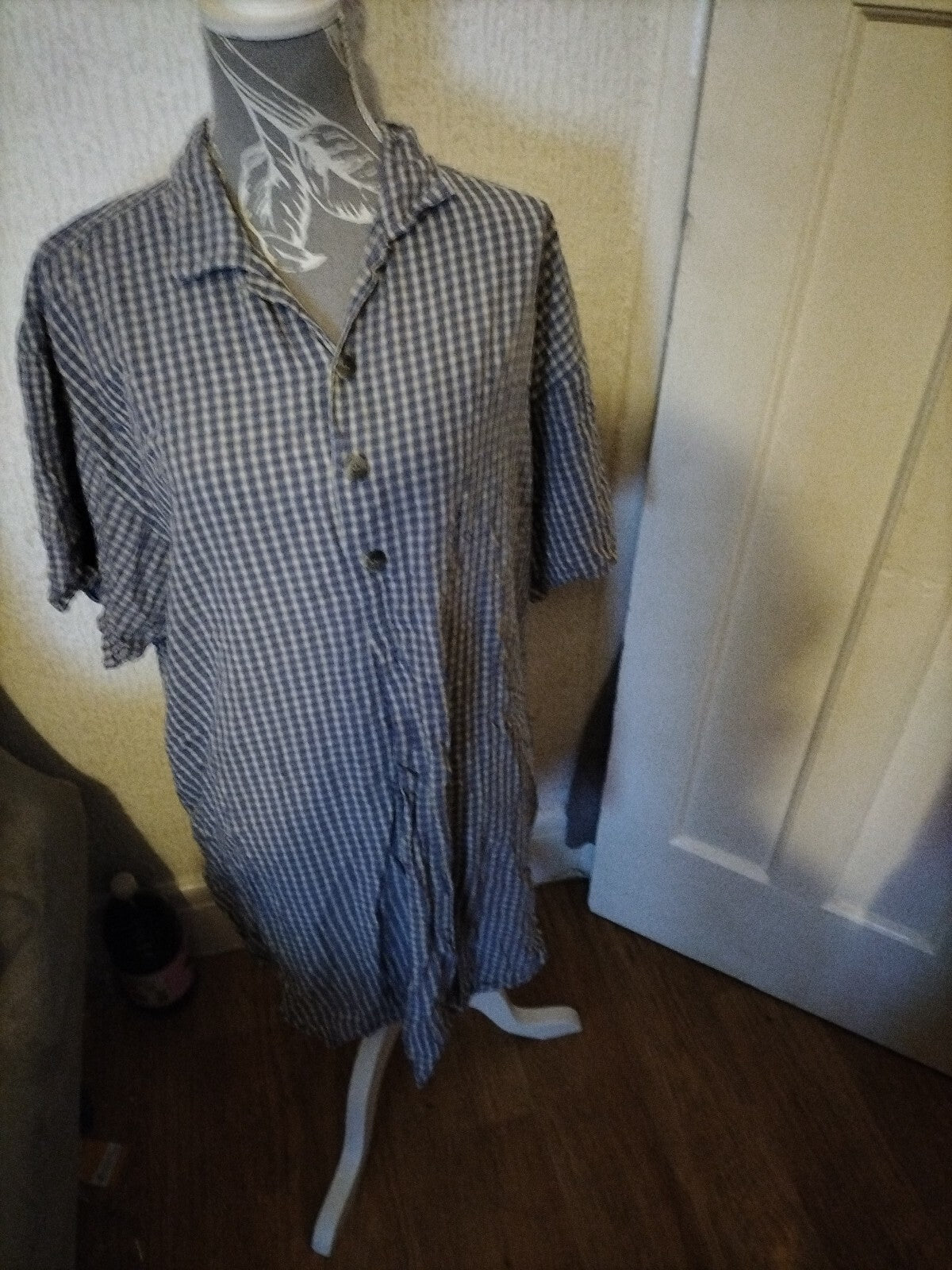 Mens Large Blue/White Checked Short Sleeved Shirt