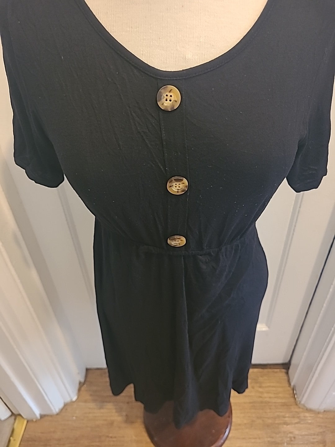 Ladies Boohoo Size 8 Black Short Sleeved Imitation Buttoned Dress