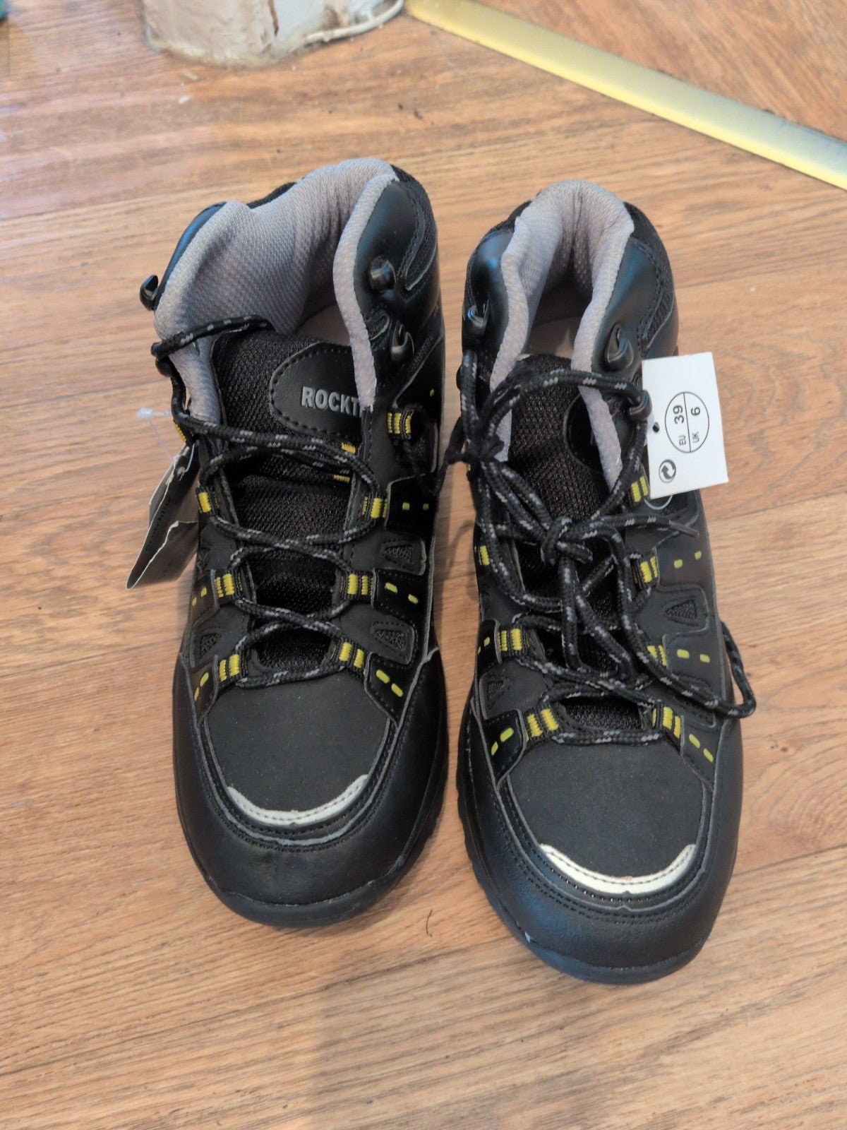 Brand New UK 6 Black Work Boots(No Steel Toe)
