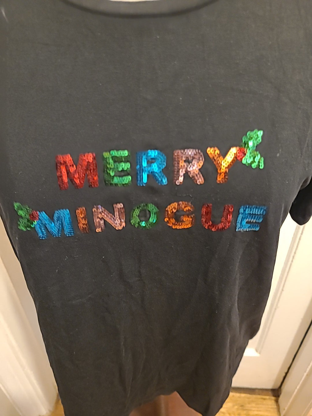 Ladies Danii Minogue Petites Medium Black Xmas Sequin Short Sleeved Tshirt