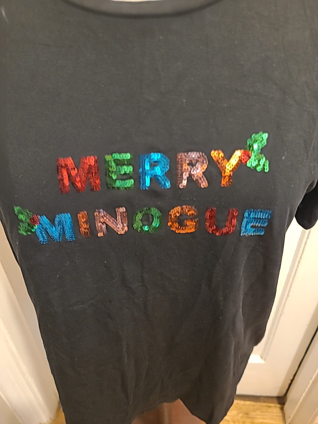 Ladies Danii Minogue Petites Medium Black Xmas Sequin Short Sleeved Tshirt