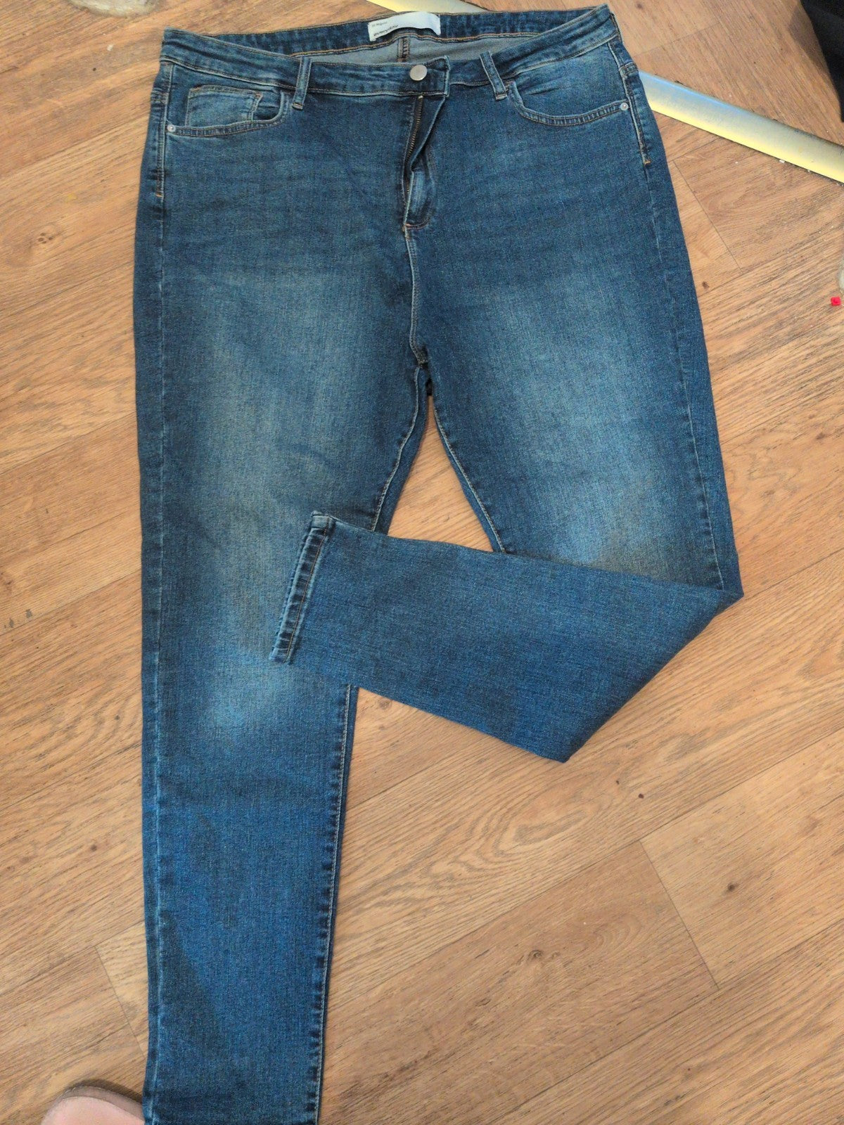 Everyday 20R Denim Straight Jeans