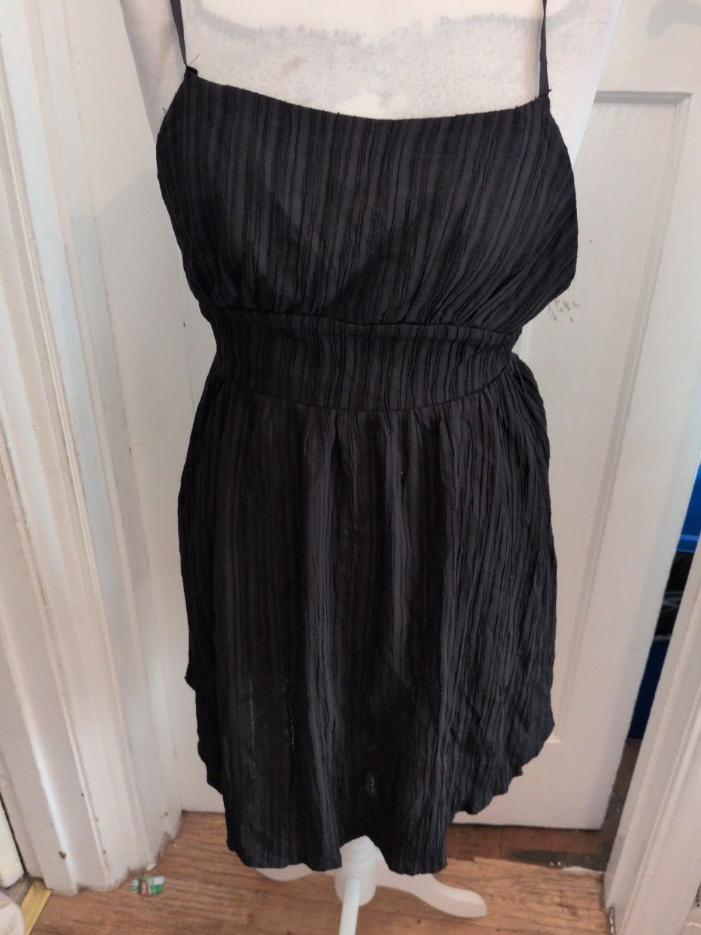 Shein Large Black Halterneck Open Back Knee Length Dress