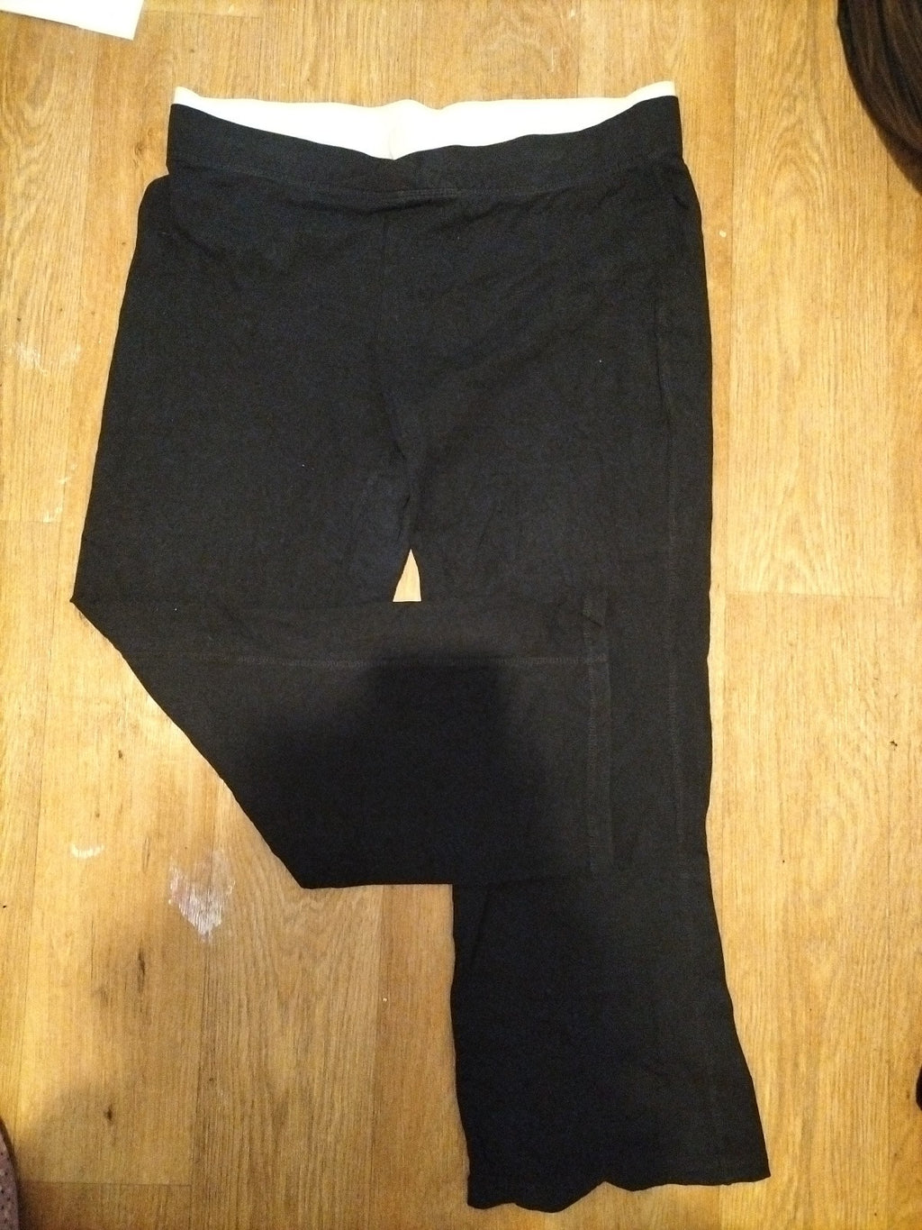 Ladies Tu Size 16R Black With White Leggings