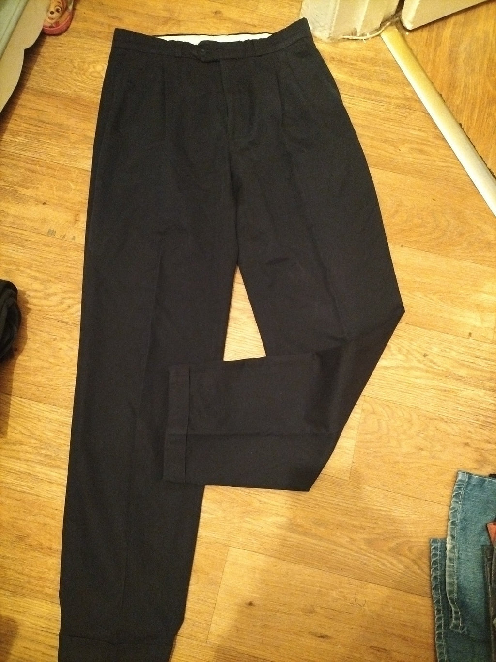 Mens Debenhams Size 32x33.5 Navy Trousers Smart