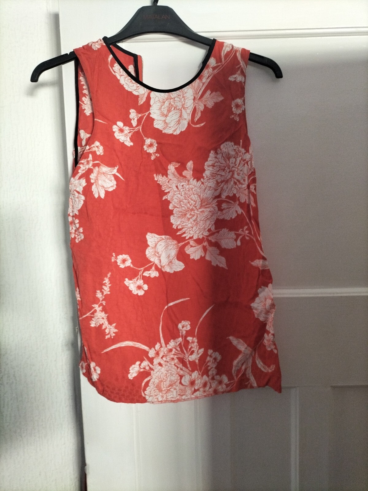 Ladies River Island Size 8 Red And White Sleeveless Blouse