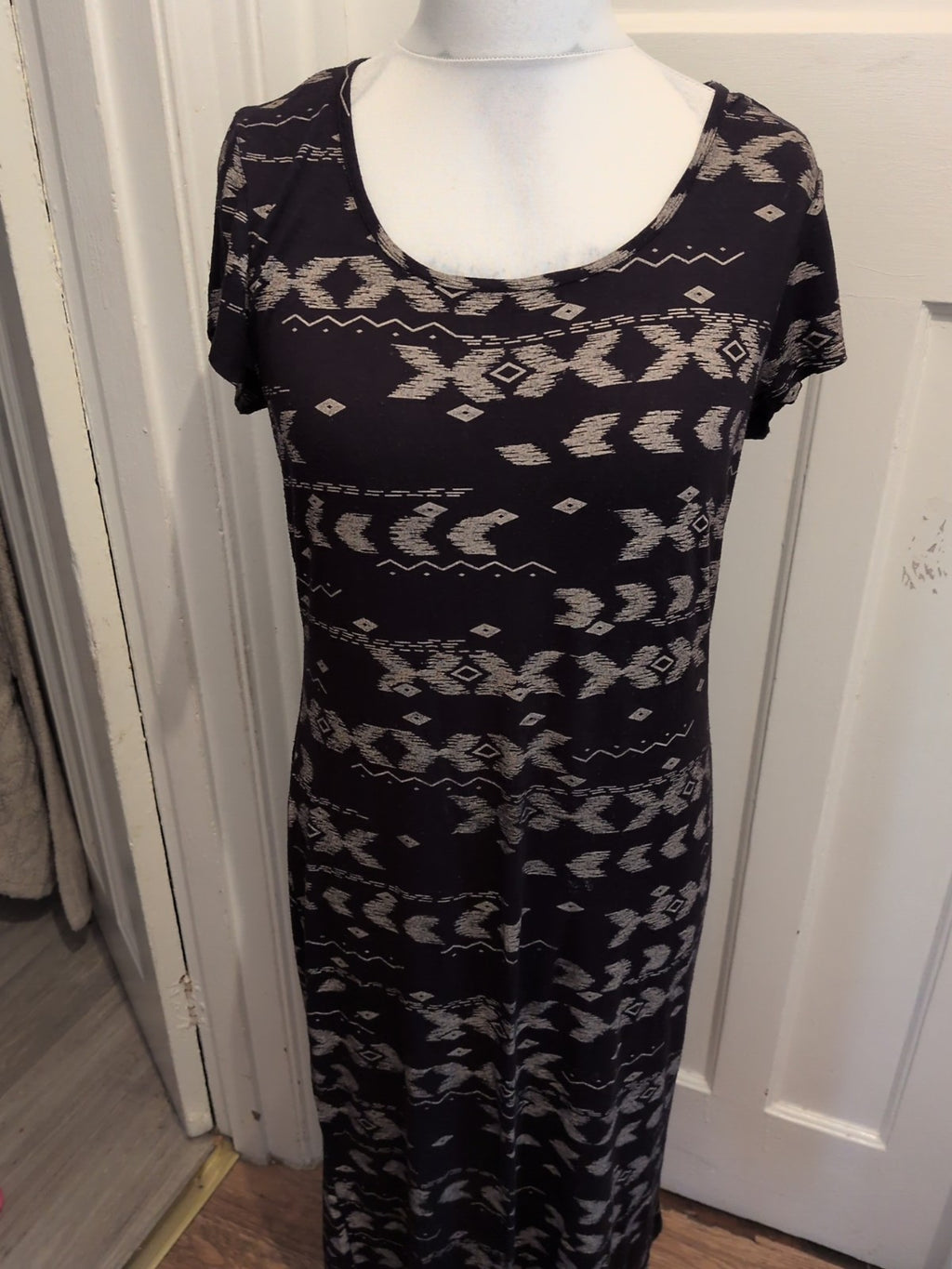 Primark 14 Black And Brown Short Sleeve Long Length Dress