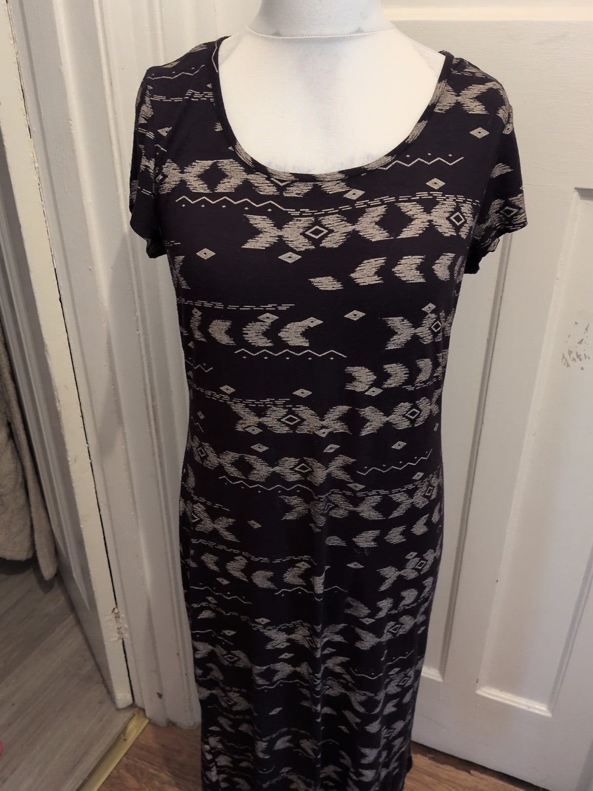 Primark 14 Black And Brown Short Sleeve Long Length Dress