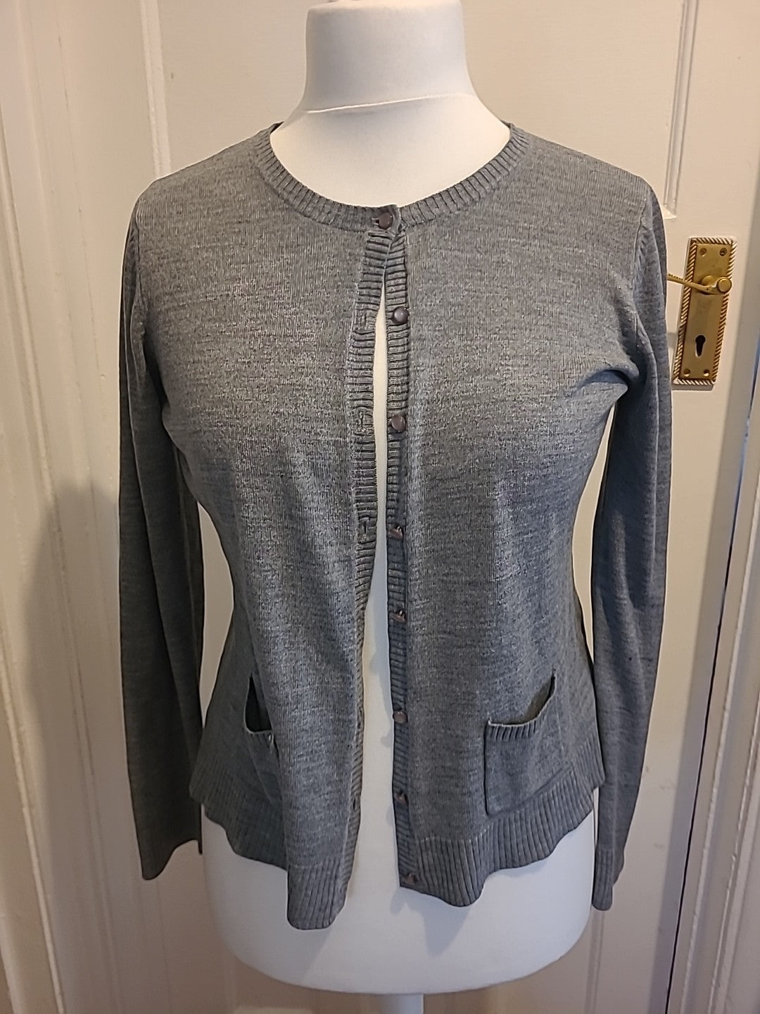 Ladies Bhs Size 14 Petites Grey Ribbed Buttoned Cardigan