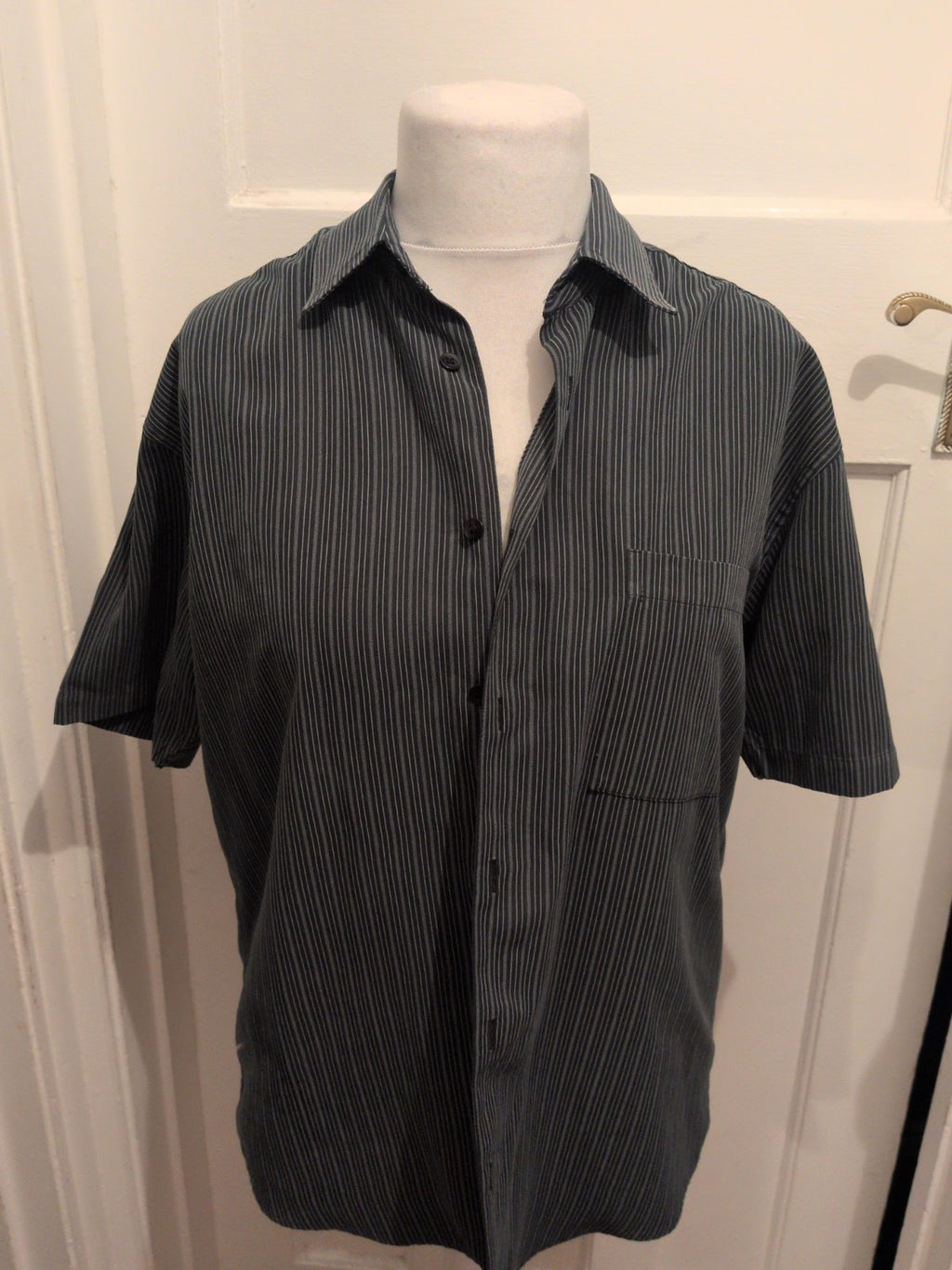 Cedarwood State Medium Grey Navy Stripe Short Sleeve Shirt